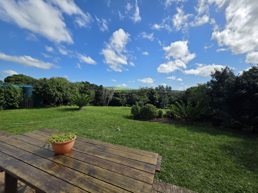 4 Bedroom Property for Sale in Boknesstrand Eastern Cape